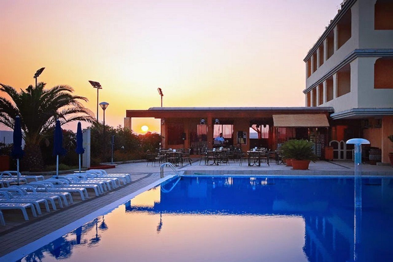 Borgo Saraceno Hotel-Residence Santa Teresa Gallura Eksteriør billede