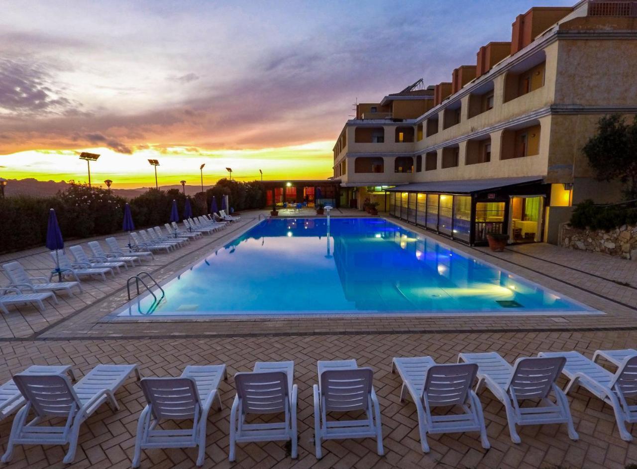 Borgo Saraceno Hotel-Residence Santa Teresa Gallura Eksteriør billede